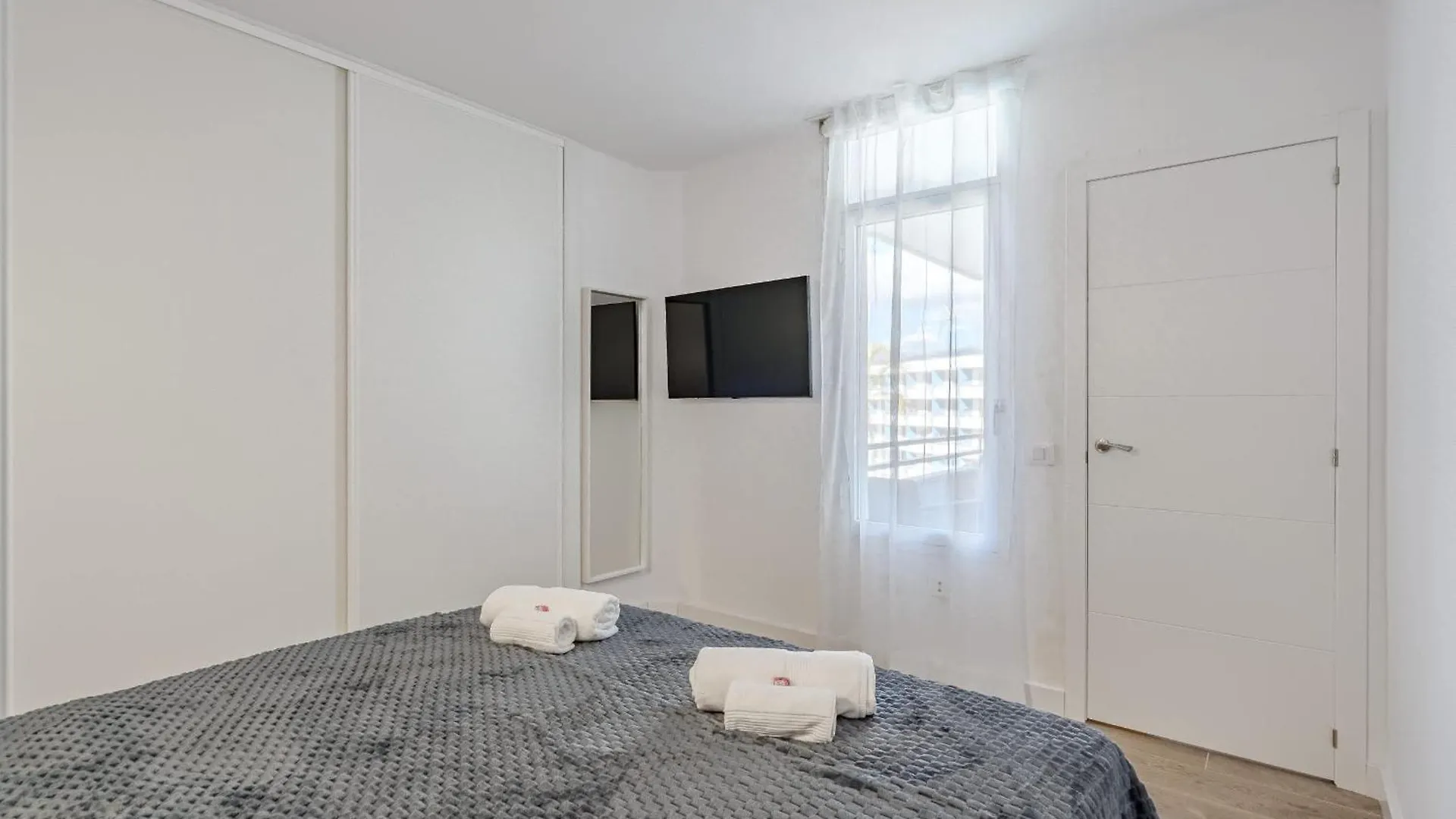 Green Park Smart Home Hi-End Services San Miguel de Abona 0*,